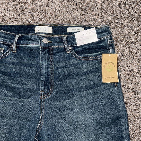 Jessica Simpson Soft Sculpt Bermuda Shorts - Brand New With Tags - Picture 7 of 8